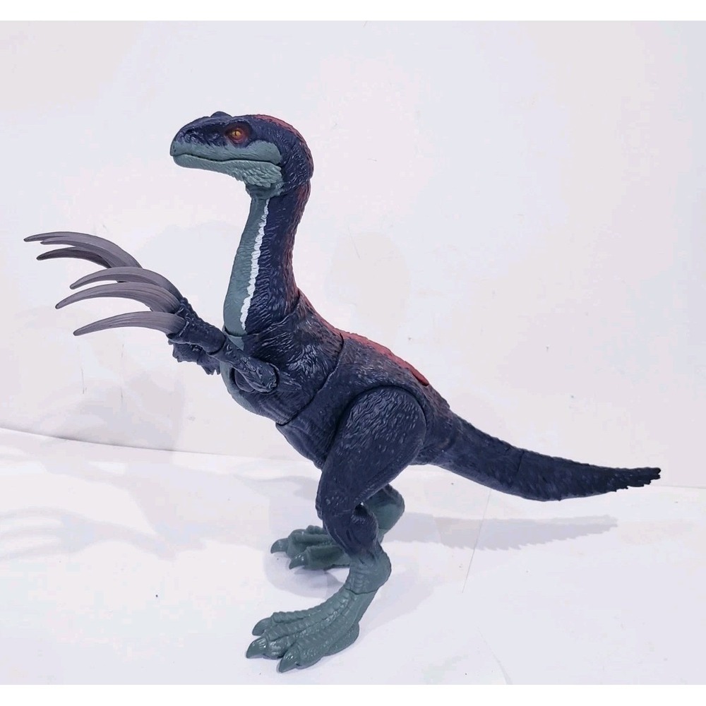 Jurassic World Dominion Sound Slashin' Therizinosaurus Dinosaur Action Figure